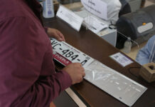 Darán beneficios a contribuyentes que intentaron reemplacar en Puebla automovilistas