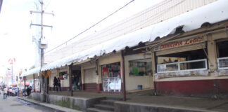 Desacuerdo entre comerciantes retrasa obras en Mercado de Amalucan desacuerdo