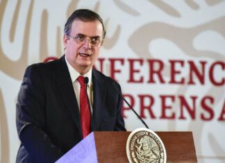 Ebrard creará “comisión” para campaña presidencial