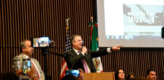 Ebrard Jovenes Construyendo Futuro