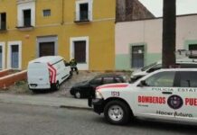 Mueren 2 albañiles tras el derrumbe de una barda en El Alto