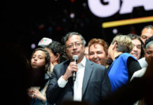 Gustavo Petro se convierte en presidente de Colombia gustavo