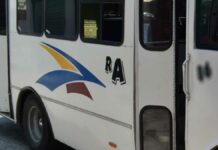Hombres asaltan Ruta Azteca; golpean a mujer y abuelito Hombres