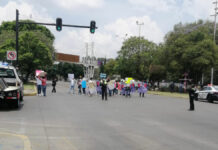¡Aguas! Manifestantes bloquean paso de RUTA frente a Fiscalía manifestantes