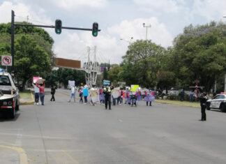 ¡Aguas! Manifestantes bloquean paso de RUTA frente a Fiscalía manifestantes
