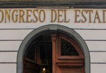 Plantean suspensión de ediles que retengan sueldo a regidoras regidoras