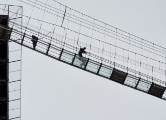 ¿Por qué se sacudió peligrosamente el puente de Palmas Plaza?