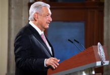 AMLO pide parar producción de cerveza y refrescos por sequía en NL AMLO
