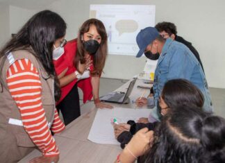 Adolescentes del SMDIF reciben taller “Yo Decido” Adolescentes