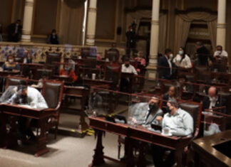 Congreso aprueba cárcel a quien ejerza violencia psicológica contra niños y abuelitos Congreso