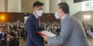 IBERO Puebla festeja a graduados de la época COVID IBERO