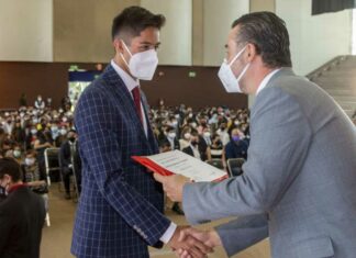 IBERO Puebla festeja a graduados de la época COVID IBERO