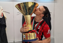 Ibrahimovic extiende su contrato con el AC Milan Ibrahimovic