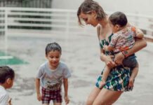 Mariana Rodríguez baila para celebrar lluvias en Monterrey Mariana