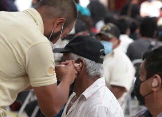 En seis meses, SEDIF entrega más de mil 200 aparatos auditivos SEDIF