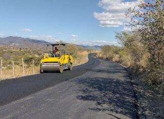 Rehabilitan 23.5 kilómetros de la carretera Chiautla de Tapia-Ixcamilpa