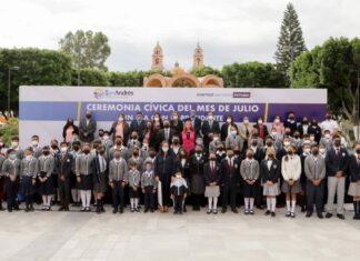 Encabeza Mundo Tlatehui programa “Un Día con el Presidente”