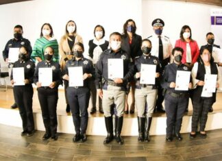 Certifican a policías de San Andrés en materia turística