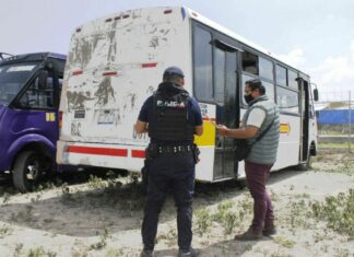 Por irregularidades, retiran 22 unidades de transporte público