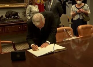 ¿Qué escribió AMLO en el libro de visitantes de la Casa Blanca?