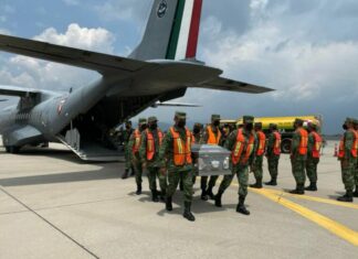 Arriba el tercer vuelo con cuerpos de mexicanos fallecidos en Texas
