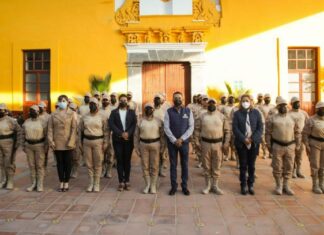 Entrega San Andrés uniformes a elementos de la Guardia Ciudadana