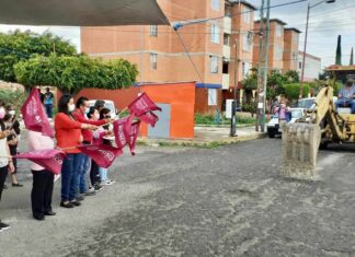 Inaugura Ariadna Ayala obras de adoquinamiento y ampliación de red eléctrica