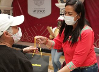 Entrega DIF Atlixco apoyos con aparatos funcionales