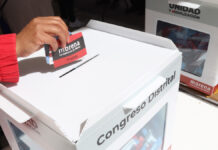 Acarreos y acusaciones marcan elección de Morena acarreo
