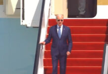 Joe Biden visitó Hiroshima con el maletín nuclear Biden