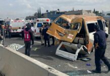 Volcadura en la autopista México-Puebla deja 16 heridos y 1 muerto