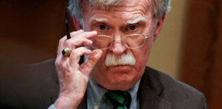 Exasesor de Trump admite que ayudó a organizar golpes de Estado exasesor