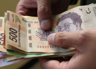 Líderes magisteriales se repartieron plazas con salarios de 40 mil pesos: MBH líderes