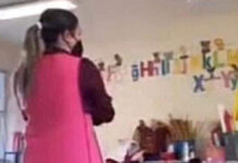 Madres piden despedir a maestra de Kinder por “enseñar mucho en redes” madres