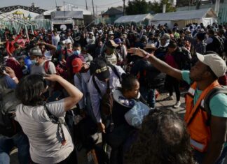 Gobiernos “se echan la pelotita” sobre migrantes: Ricardo Andrade migrantes