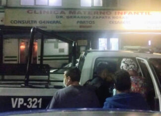 Policías de Puebla auxilian a mujer en labor de parto policías