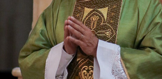 sacerdotes
