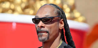 Snoop Dogg visita en entrenamiento a jugadores del Chelsea snoop
