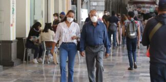 Covid contagia a otros 552 poblanos en un día Puebla