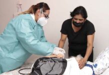 ISSSTEP brinda consultas a domicilio a adultos mayores ISSSTEP