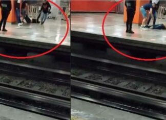 Jóvenes arrastran a su amigo ebrio por el Metro de CDMX Jóvenes
