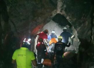 Derrumbe en mina en Nuevo León deja 1 muerto