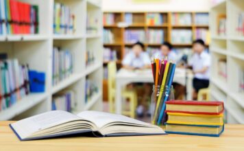 Libros de texto no responden a necesidades en las aulas: experta