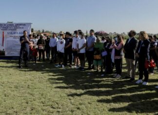 Inicia construcción de cancha deportiva en San Rafael Comac
