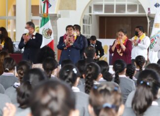 Barbosa inaugura ciclo escolar 2022-2023 en internado de Huaquechula