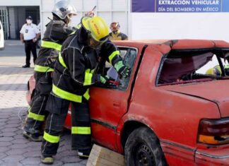 Bomberos reciben Taller de Extracción Vehicular en San Andrés bomberos