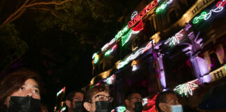 Centro de Puebla se enciende con alumbrado por fiestas patrias centro