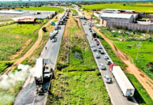 Delincuentes incendian vehículos y bloquean carreteras en Zacatecas delincuentes