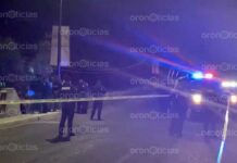 Tiran cuerpo encobijado en barranca de Periférico Ecológico Cuerpo