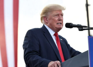 ¿Donald Trump puso en riesgo a EU por llevarse documentos? donald